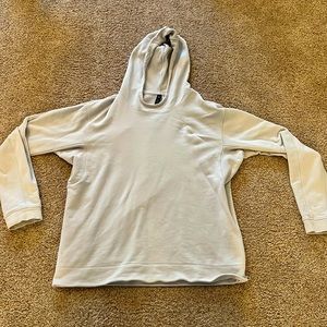 Cream colored men’s Lululemon hoodie